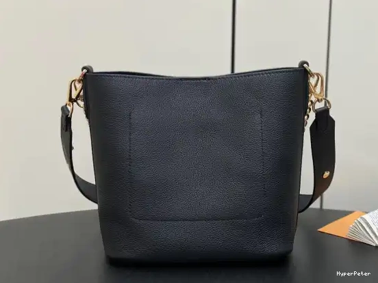 LOUIS VUITTON and - 20.5 12CM x x 20 Lock Walk 0520